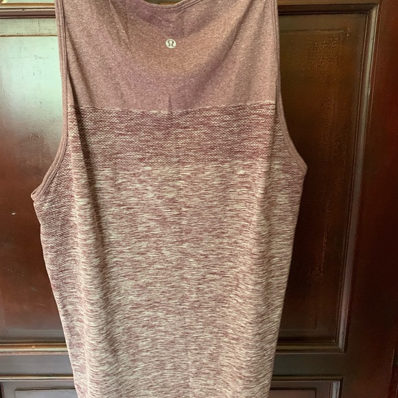 Lululemon tank - Picture 2 of 2